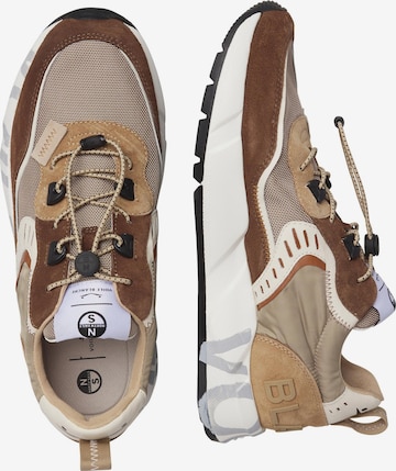 Voile blanche Platform trainers 'CLUB01.' in Beige: front