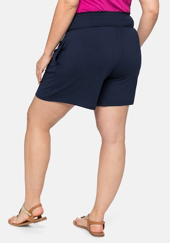 SHEEGO Regular Shorts in Blau