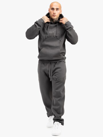 Tapout Loose fit Sports trousers in Grey