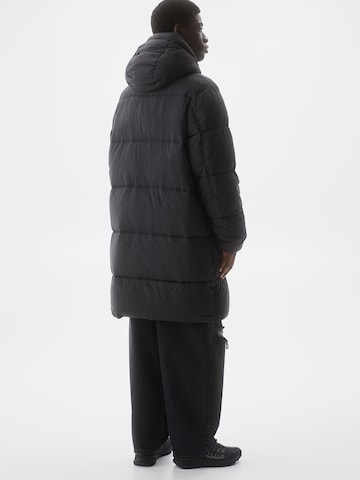 Pull&Bear Zimní kabát – černá