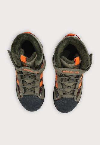 ADIDAS ORIGINALS Saappaat 'SUPERSTAR WINTER TREK' värissä vihreä
