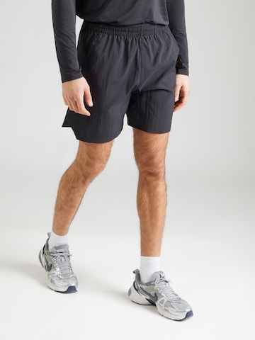 Reebok Regular Sports trousers in Black: front