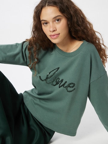 ABOUT YOU Sweatshirt 'Valentine' in Green