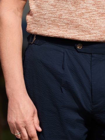 Slimfit Pantaloni con pieghe di Next in blu