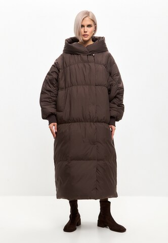 Manteau d’hiver CESARE GASPARI en marron