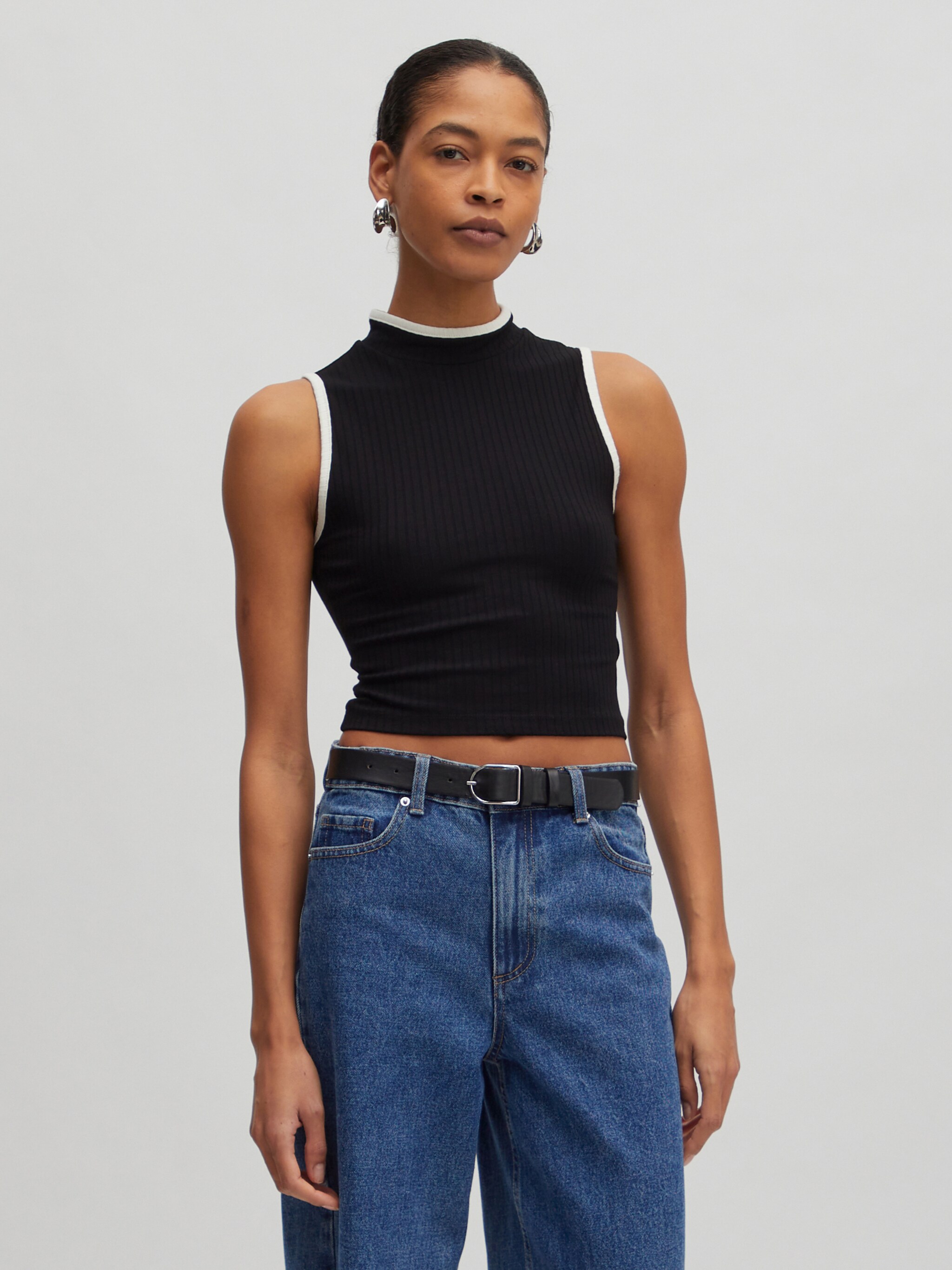 EDITED Produits Haut 'Kaori' noir