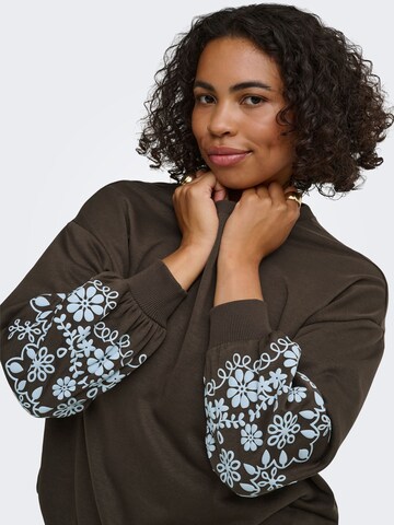 ONLY Carmakoma Sweatshirt 'CARBrooke' in Bruin