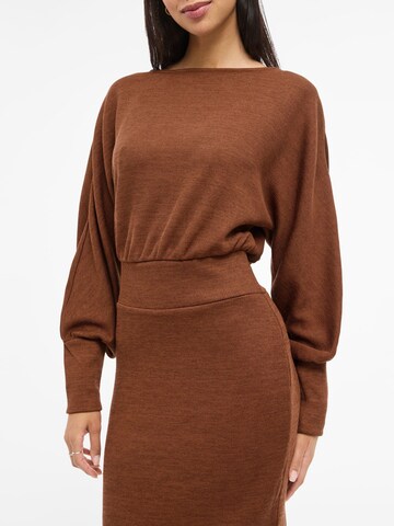 VILA - Vestido de punto en marrón