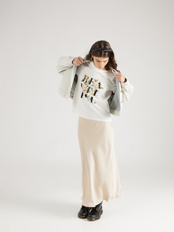 VILA Shirt 'SYBIL ART' in White