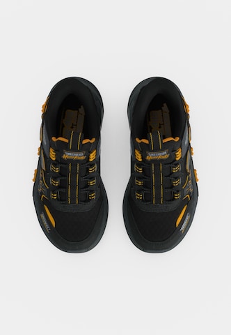 SKECHERS Sportcipő 'HYPER-QUEST' - fekete