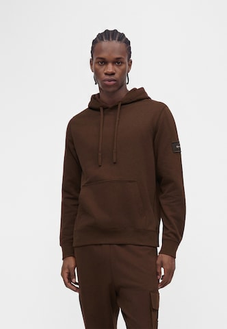 Bluză de molton de la Calvin Klein Jeans pe maro: față
