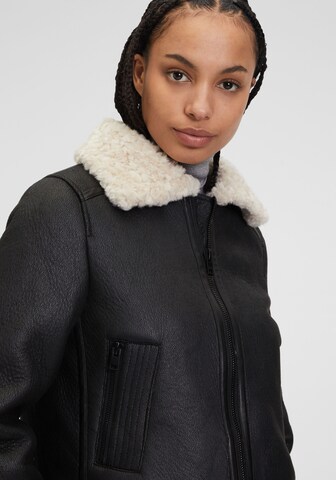 Veste mi-saison 'G2WTawnia' Gipsy by Mauritius en noir