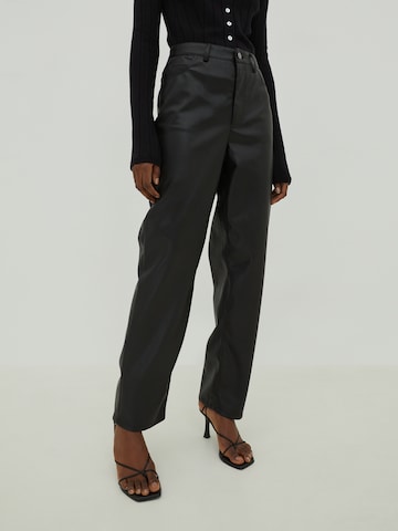 EDITED Regular Pants 'Casey' in Black: front