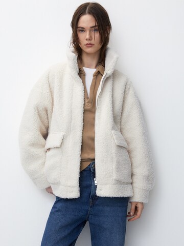 Giacca di mezza stagione di Pull&Bear in beige: frontale