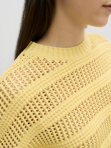 EDITED Pullover 'Xanthia' (GRS) in Gelb