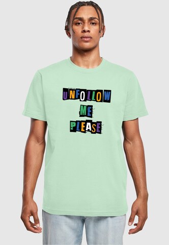 Merchcode Shirt 'Please' in Groen: voorkant