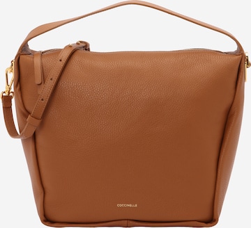 Coccinelle Handtasche 'OLIVER' in Braun: Vorderseite