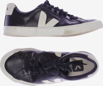 Veja Sneaker 35 in Schwarz: Vorderseite