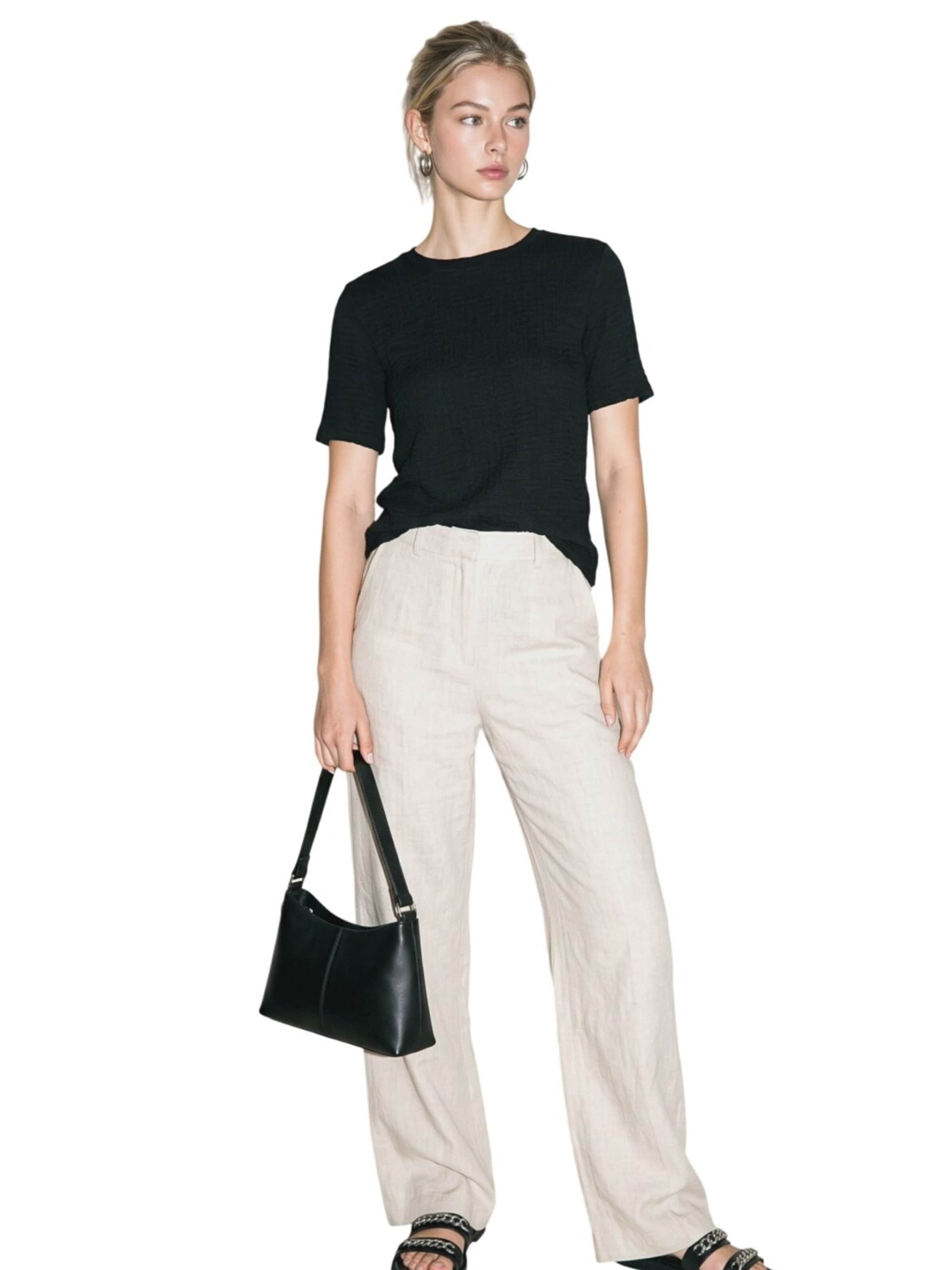 Alexa Dash Shirt‌‌‌‌‌‌‌‌ in Schwarz