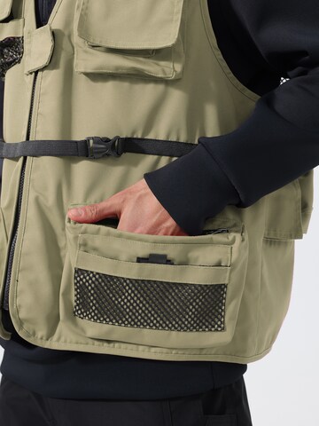 Youthup Sports Vest in Green