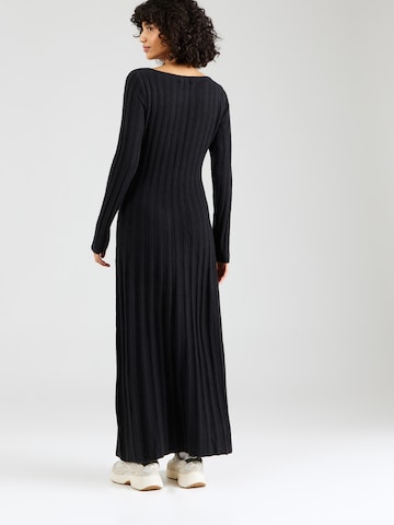 Abercrombie & Fitch Pletena obleka | črna barva
