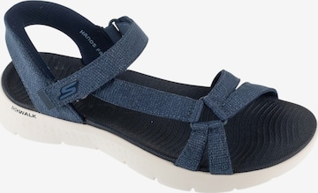 Sandales 'Skechers Slip-Ins: Go Walk Flex Sandal - Illuminate' SKECHERS en bleu : devant