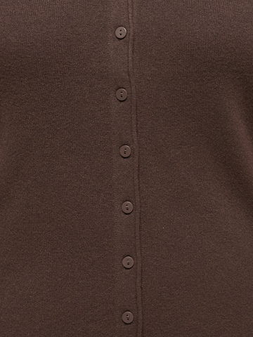 Cardigan 'CARLoyal' ONLY Carmakoma en marron