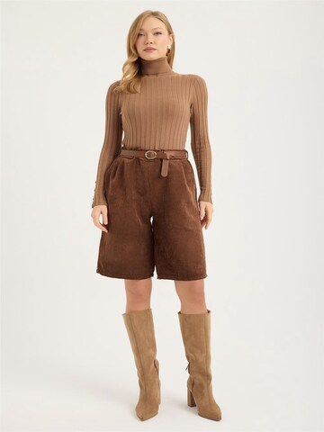 HOME STORE Loosefit Broek in Bruin: voorkant