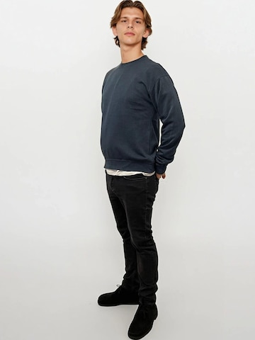 A Question Of (AQO) Sweatshirt 'Acid' i blå