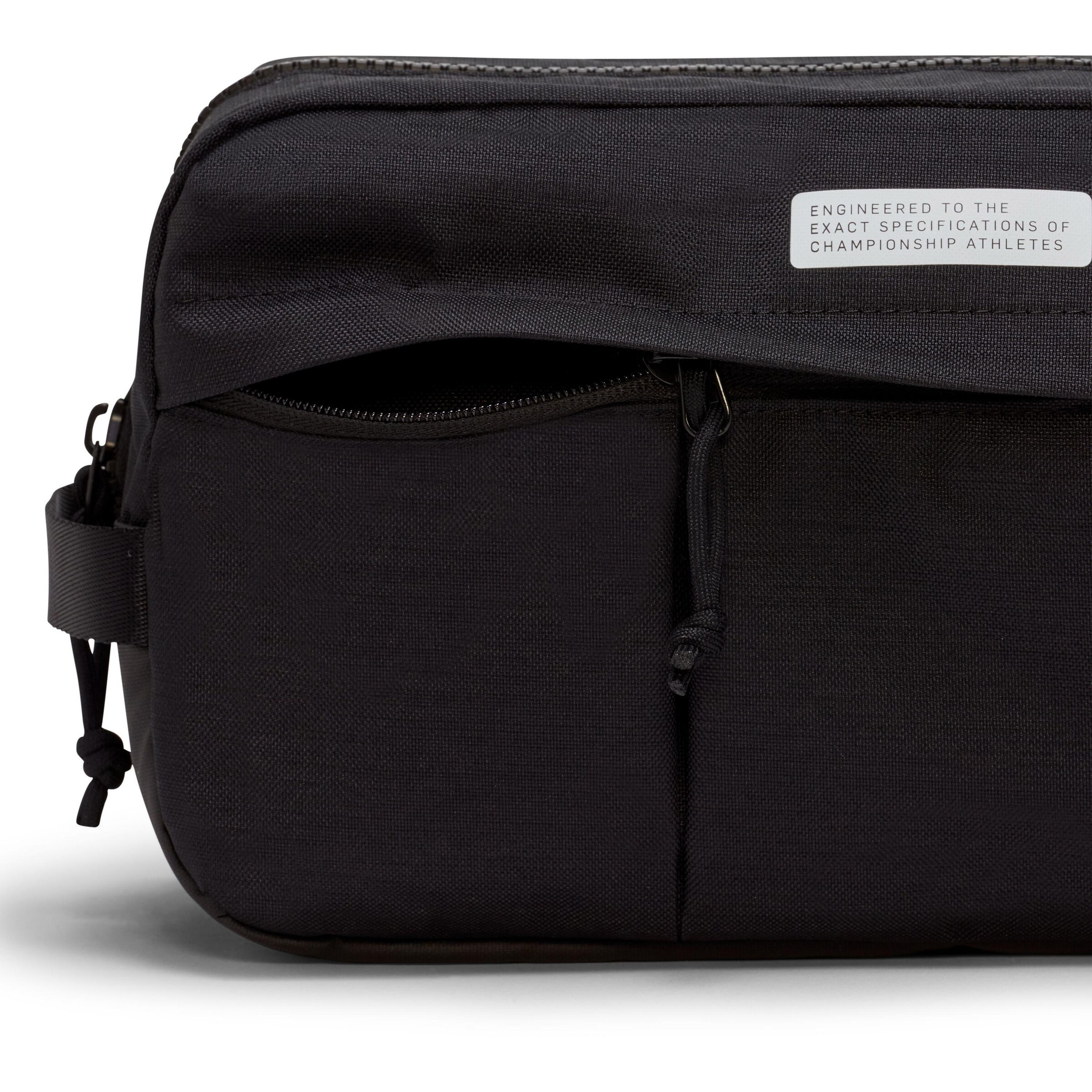 NIKE Sporttas 'Academy' in Zwart