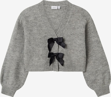 NAME IT Cardigan i grå: forside