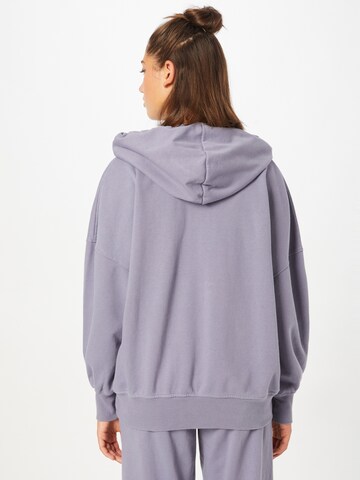 ABOUT YOU Limited Sweatshirt 'Mia' by Mimoza (GOTS) in Blau