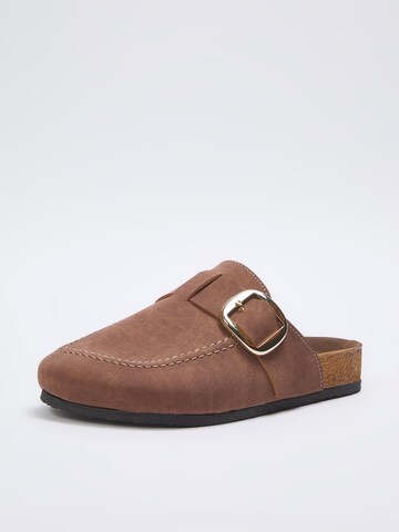 Trendyol Pantolette in Braun: Vorderseite