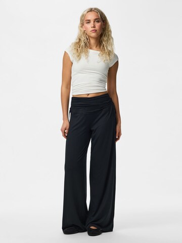 Wide Leg Pantalon 'PCRoya' PIECES en noir