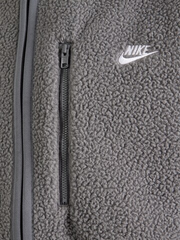 Nike Sportswear Жилетка 'CLUB SSNL' в Серый