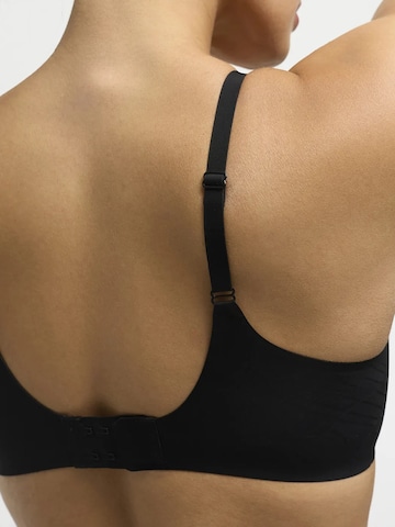 cfab Push-up Behå 'Air Sense Comfort Light Push Up Bra' i svart
