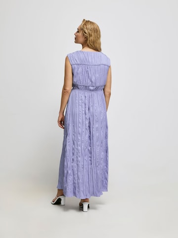 ABOUT YOU x Iconic by Tatiana Kucharova Dress 'Penelope' in Purple
