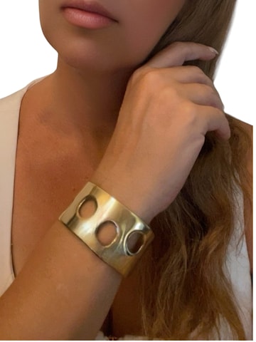 Gloria Mago Bracelet 'Wide brass bracelet with gold-plated hole by Gloria Mago design' in Gold