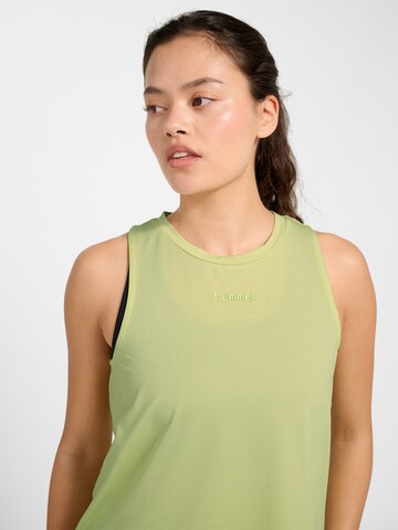 Haut de sport Hummel en vert