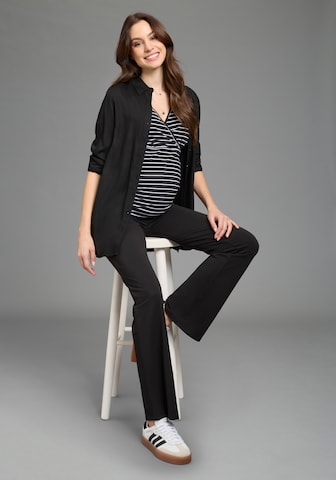 Neun Monate Pyjamahose in Mischfarben