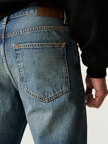 Loosefit Jeans di Pull&Bear in blu