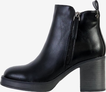 Ankle boots di The Divine Factory in nero: frontale
