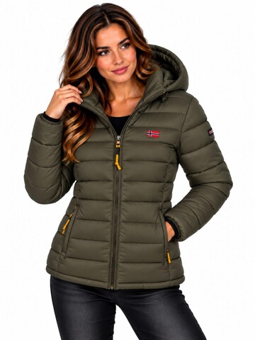 GEOGRAPHICAL NORWAY Winter Jacket 'Damen Herbst Winter Jacke Steppjacke Outdoor Übergangs leicht Kapuze' in Green: front
