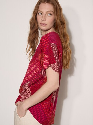 Apricot Shirt in Red