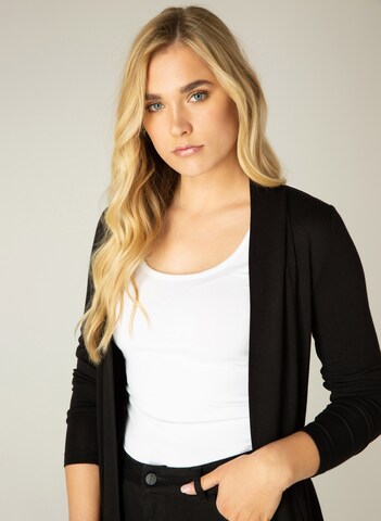 BASE LEVEL Strickjacke 'Yayla' in Schwarz: Vorderseite