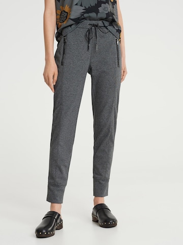 OPUS Tapered Trousers 'Levino' in Black: front