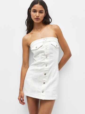 Pull&Bear Sukienka w kolorze biały: przód