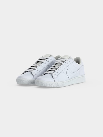 Nike Sportswear Σνίκερ χαμηλό 'CLASSIC' σε λευκό