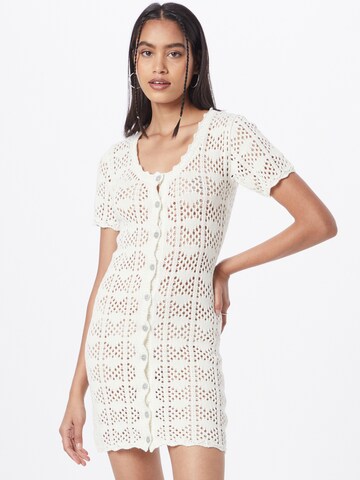 Robes en maille Monki en blanc : devant