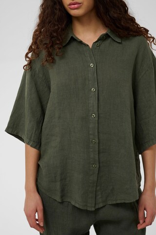 SOAKED IN LUXURY - Camisa em verde